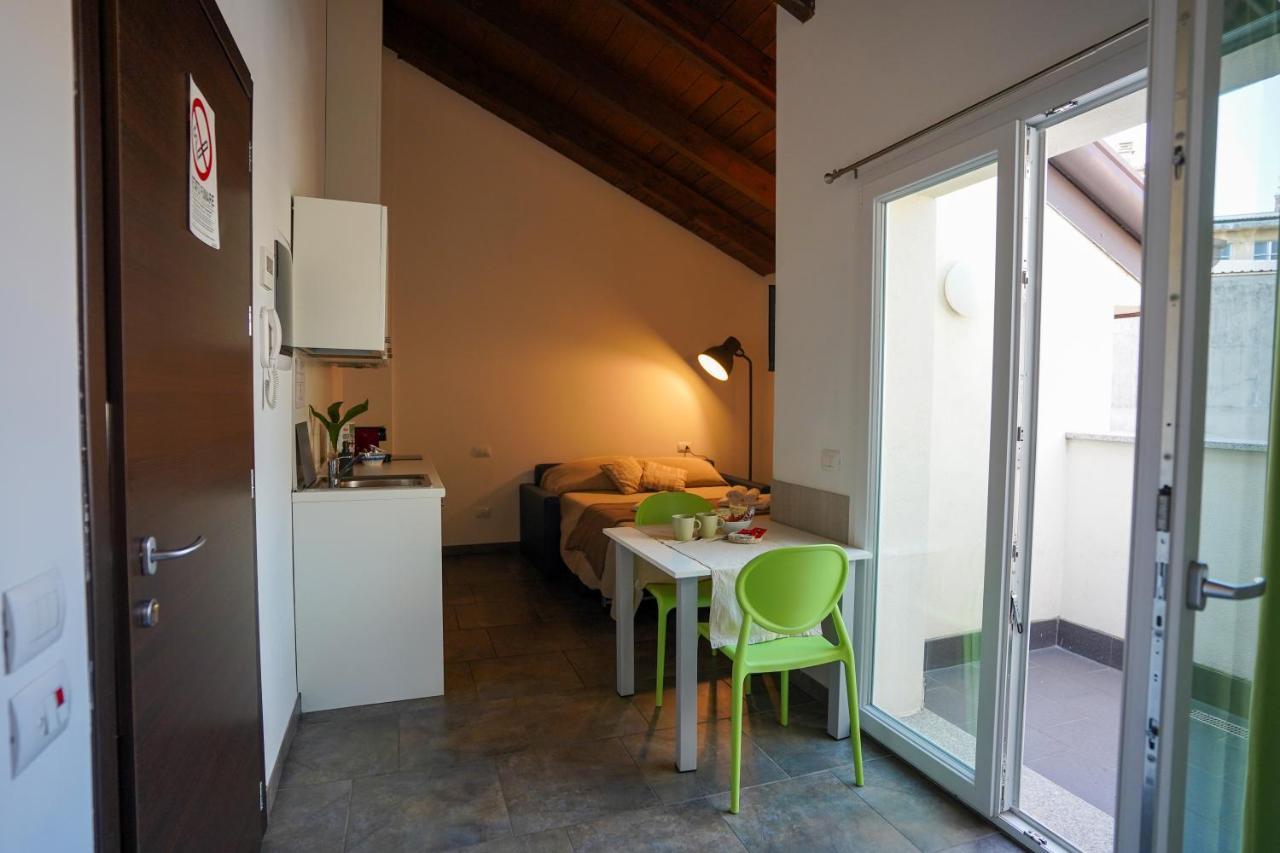 Bnbook Residence Matteotti Novara Exterior photo